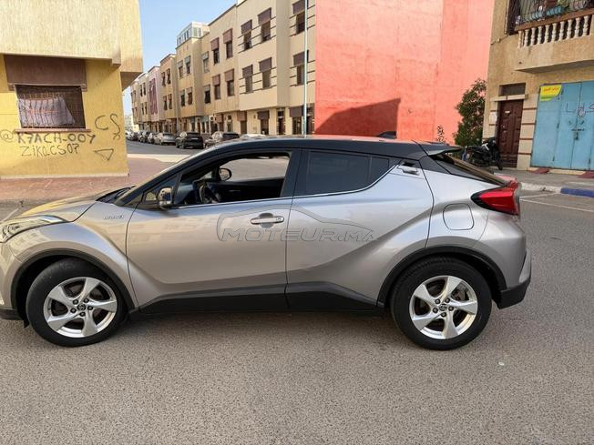 Toyota C-HR essence hybride 