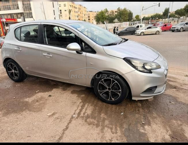Opel Corsa Essence Manuelle 2016 à Casablanca