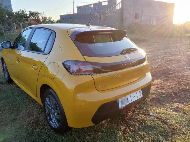 peugeot208  ba9a jdida