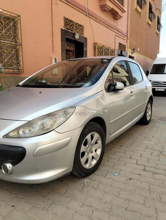 Peugeot en bon état à vendre 