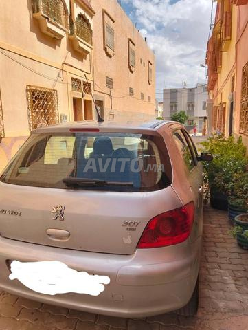 بيجو بحالة جيدة للبيع - 2