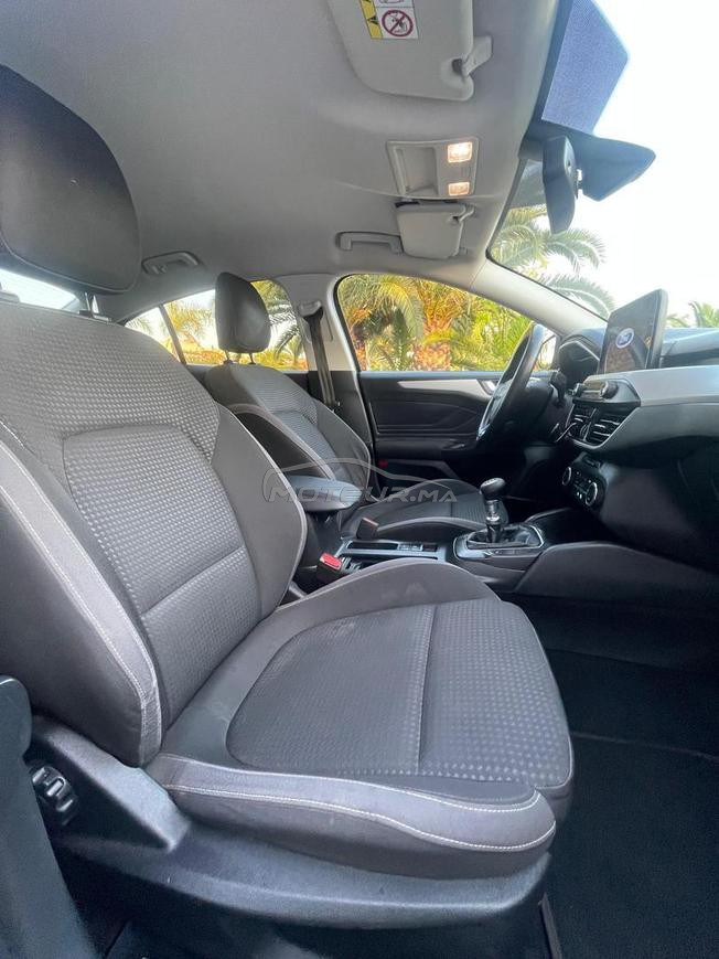 Ford focus Sedan très bon état 