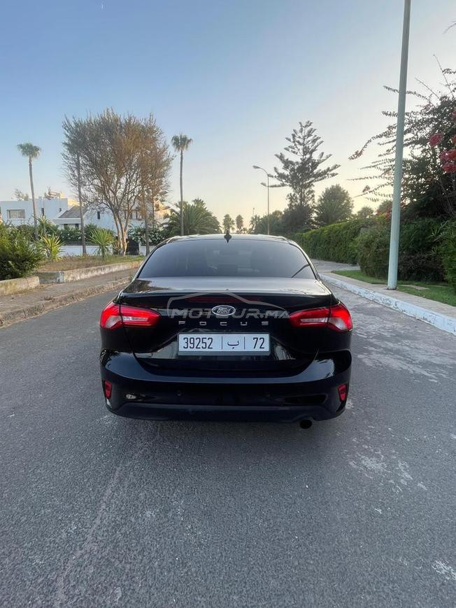 Ford focus Sedan très bon état 
