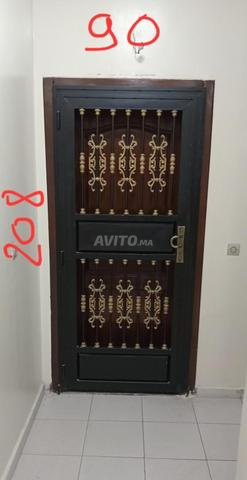 Porte blindée de qualité à vendre à Mesnana Tanger