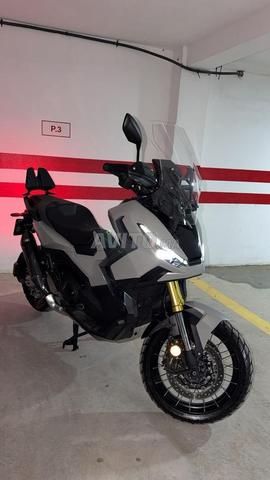 هوندا X-adv 750 2025