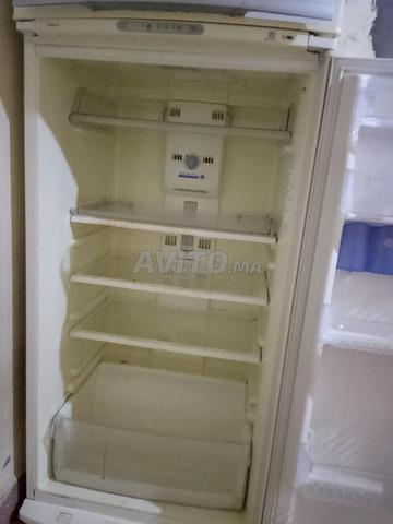ثلاجة Whirlpool حجم كبير - 2