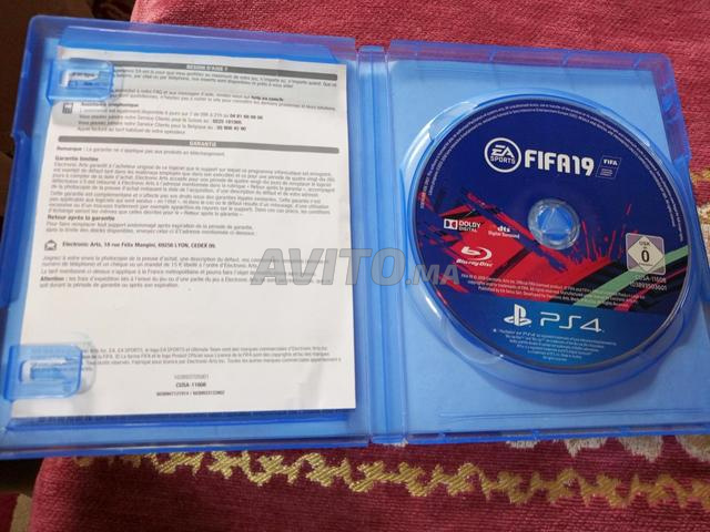 CD FIFA 19 PS4 comme neuf - 2