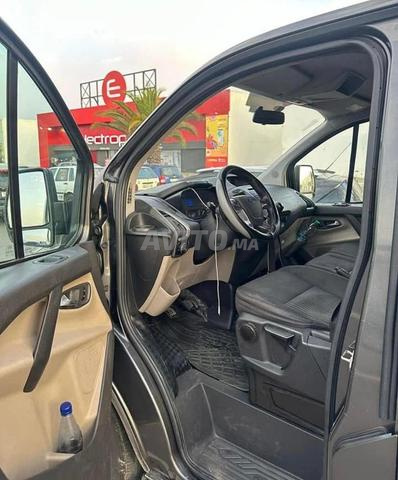 Ford Tourneo Custom - 2