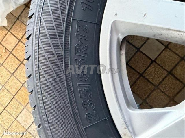 4 jantes d'origine Audi 235/65R17 pneus neufs - 2