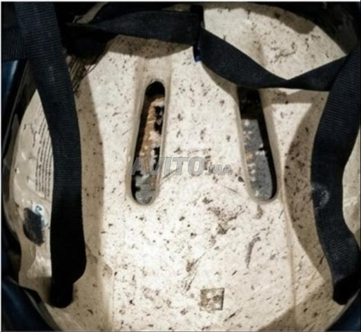 Casque de vélo bleu foncé - 2