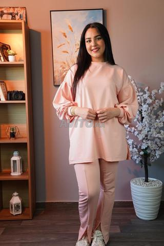 Je propose un nouvel ensemble de vêtements élégants pour femmes. - 2