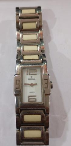 Montre Bracelet pour femmes Festina F16233