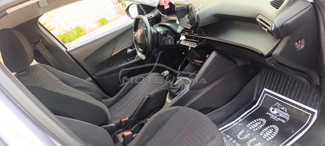 peugeot 2008 modèle Fin 2020 manuel 