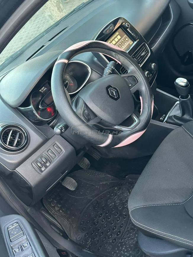 je met en vente ma voiture en très très bonne etat