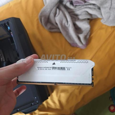 Corsair 16 Go DDR4 3200 Mhz - 2