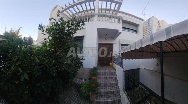 Villa à vendre à Hay Riad près Hôpital Militaire - 2