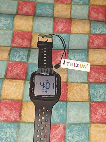 Montre élégante et claire .....