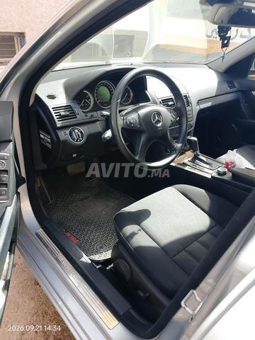 Mercedes-Benz 220 Diesel Automatique 2007 à Fès