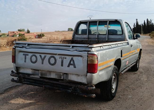 toyota hilux modèle 2001 premier man 