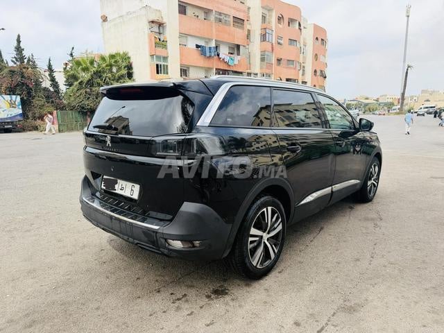 Peugeot 5008 version allure BVA automatique