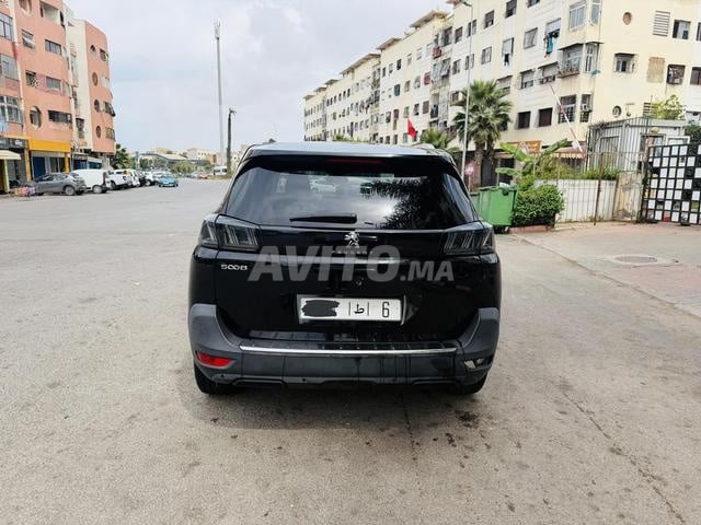 Peugeot 5008 version allure BVA automatique
