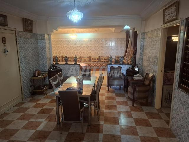 Appartement au deuxième étage à vendre