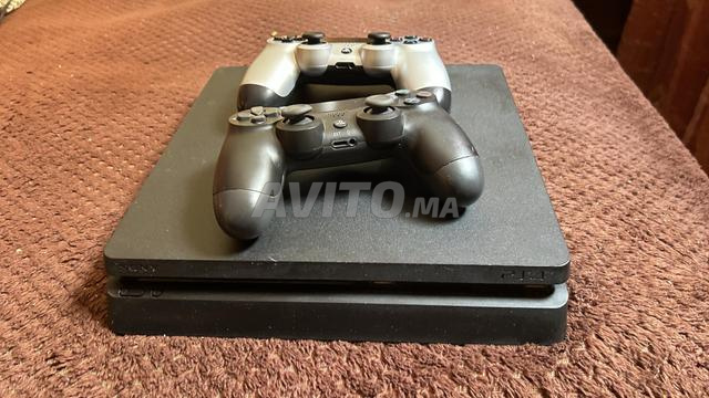 Playstation 4 slim avec 2 manettes originales - 2