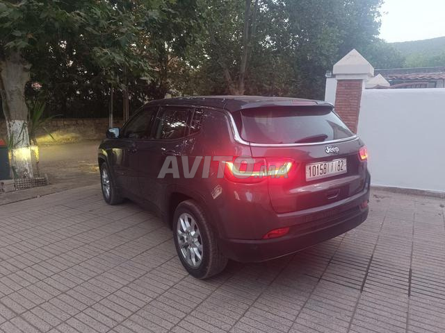 Jeep Compass - 2