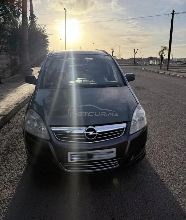 opel zafira 2010 