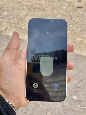 iPhone 12 64Go Écran changé - 2
