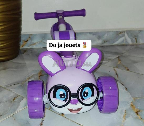Trottinette enfant ludique et colorée - 2