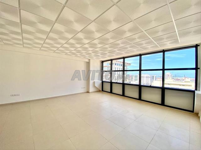 PLATEAU DE BUREAU 57M BD MED V QUARTIER DUPORT - 2