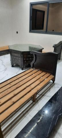 Bancs à vendre avec table - 2