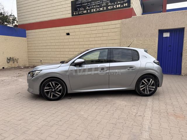 Peugeot 208 toutes options 2020 à Casablanca - 2