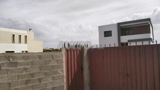 Villa de 1900m² à vendre dans la région de Sidi Rahal