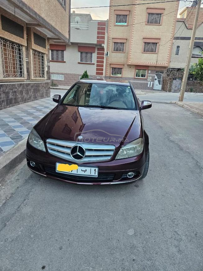 Mercedes-Benz 220 Diesel Automatique 2008 à Oujda