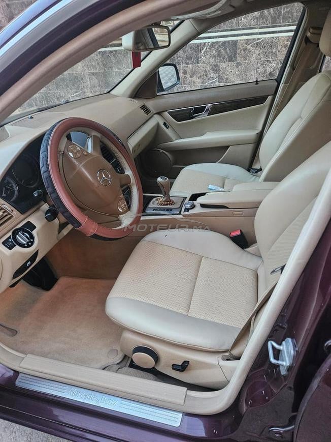 Mercedes-Benz 220 Diesel Automatique 2008 à Oujda