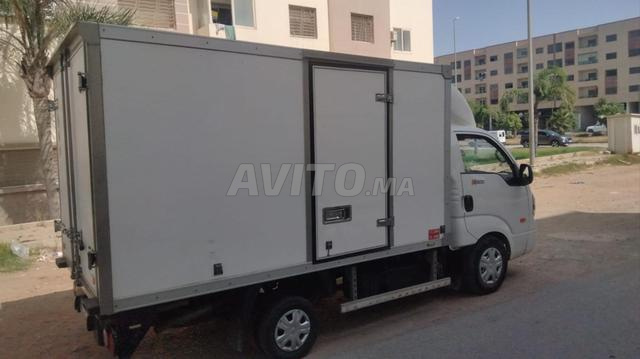 Camion frigorifique pour transport de viande