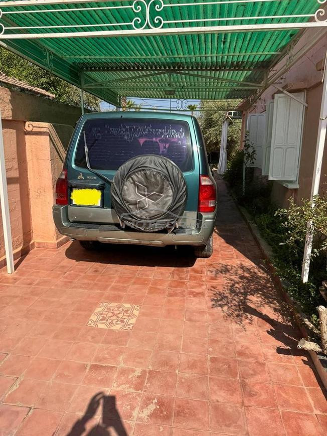 4x4 pajero en très bon état 