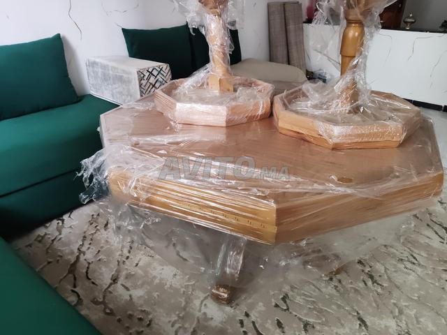 Table et deux chaises - 2