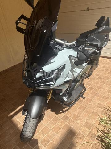 Xadv 750 موديل 2024 كامل التجهيز
