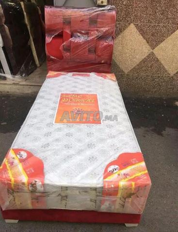 Lit et matelas pour une seule personne - 2