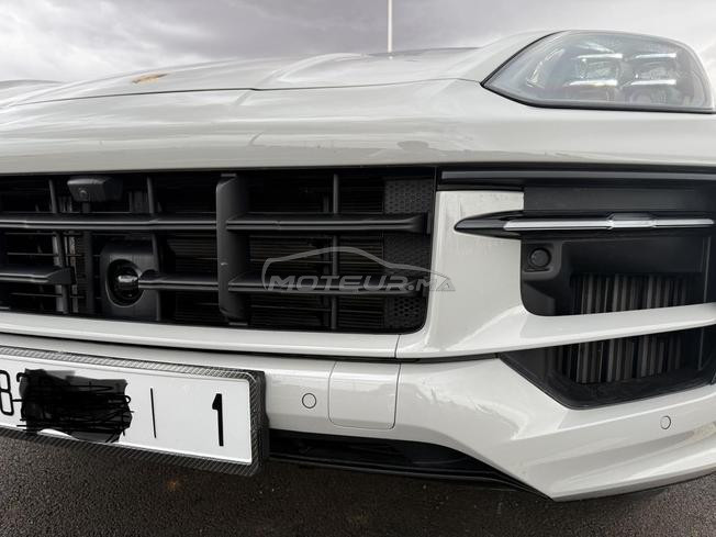 Porsche Cayenne coupe hybride commande speciale 
