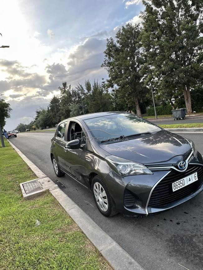     Toyota Yaris Hybrid – Très bon état 