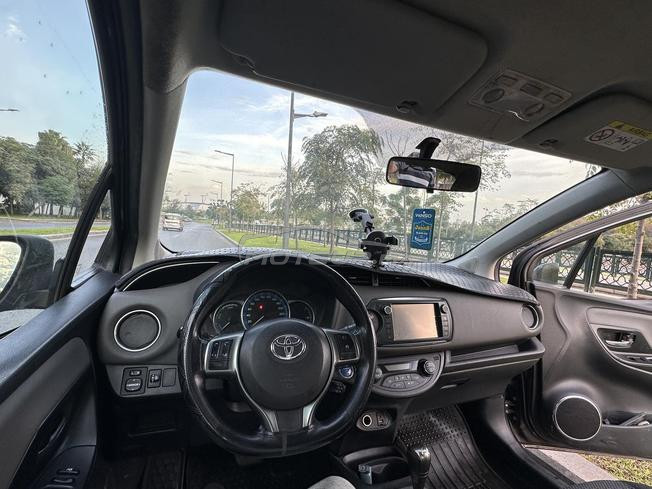     Toyota Yaris Hybrid – Très bon état 