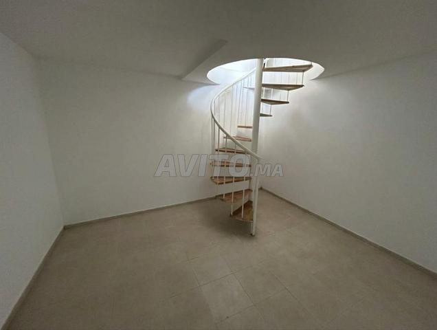 À LOUER – Magasin idéalement situé à Hassan - 2