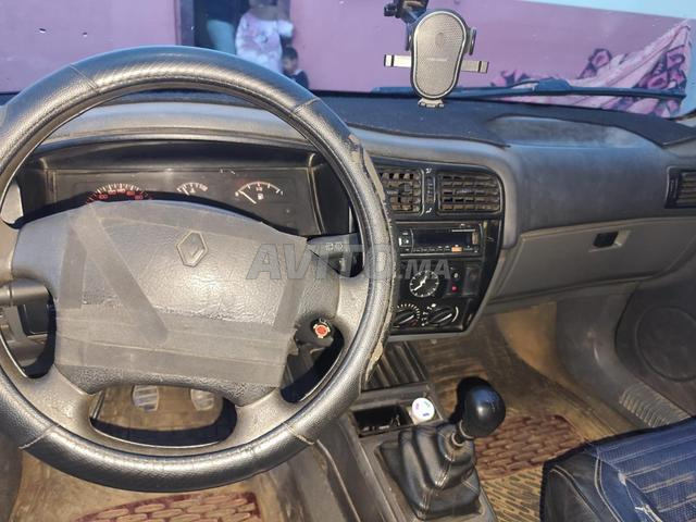 Voiture d'occasion - 2