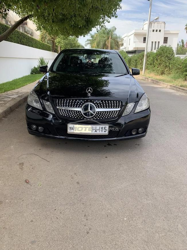 Mercedes classe E en etat parfait