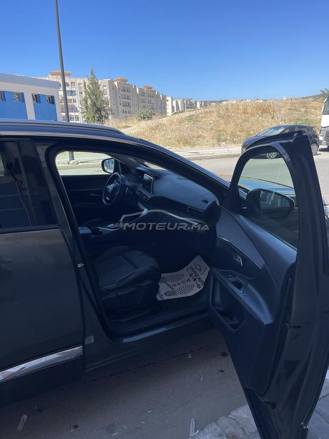 Peugeot 3008 très bien voiture 