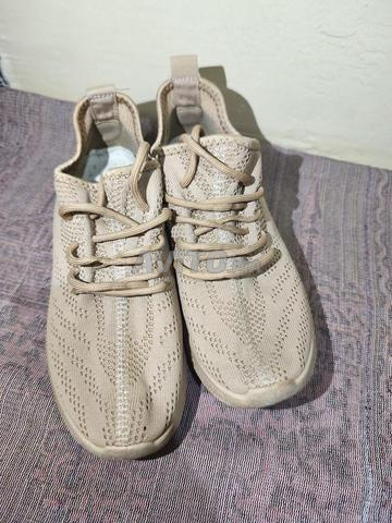 Chaussures pour filles taille 37 - 2